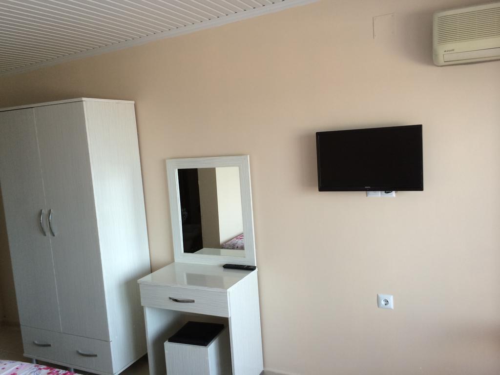 Delfin Hotel Kизкалеси Екстериор снимка