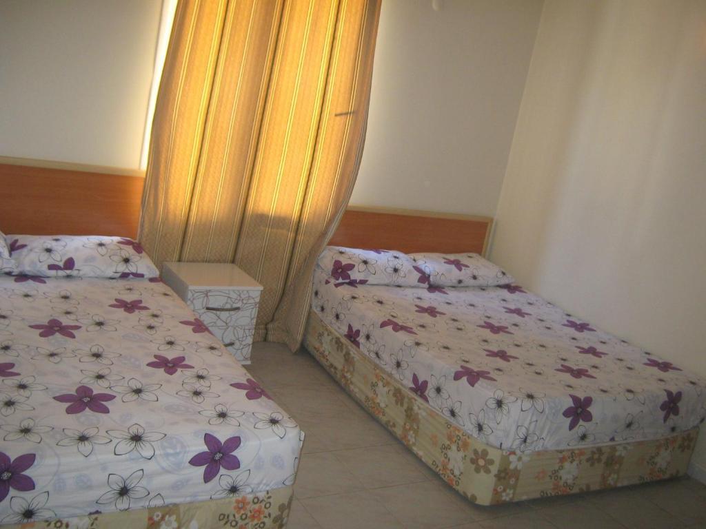Delfin Hotel Kизкалеси Стая снимка